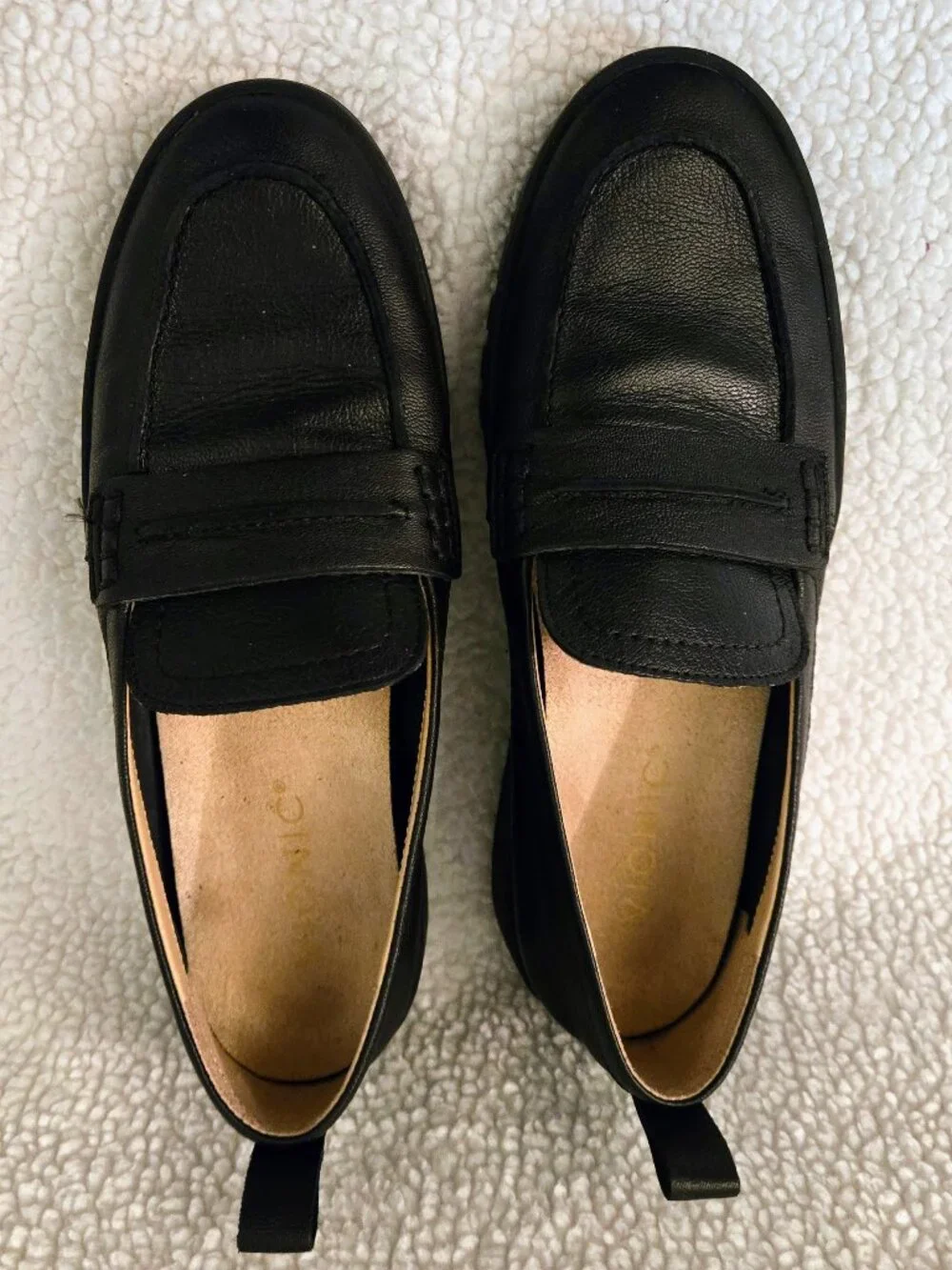 Vionic Chantel Black Leather Arch Support Slip-On Loafer Size 6.5
